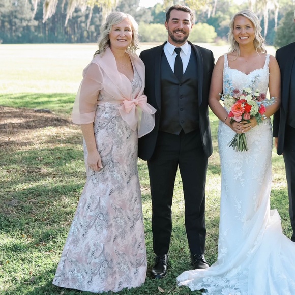 Theia formal gown - Picture 2 of 5